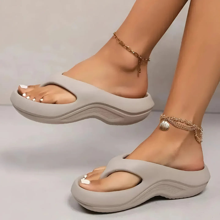 CushWalk Flip Flops